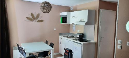 Apartamento de 1 dormitorio con jacuzzi privado del hotel Résidence Les Rives De La Fecht