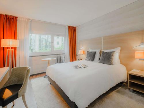 Habitación Doble Privilege con vistas al jardín del hotel Mercure Annecy Sur