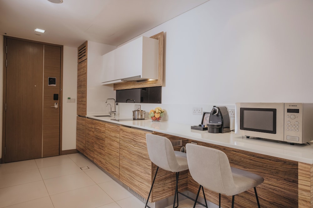 Estudio ejecutivo del hotel Novotel Living Singapore Orchard. Foto 4