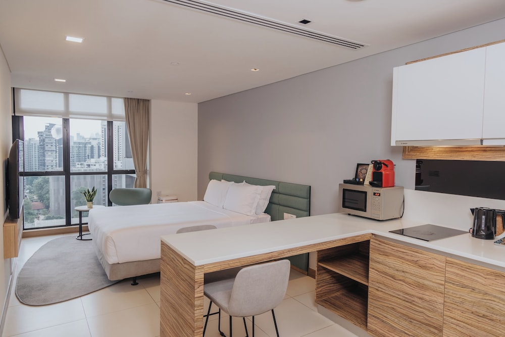 Estudio ejecutivo del hotel Novotel Living Singapore Orchard. Foto 5