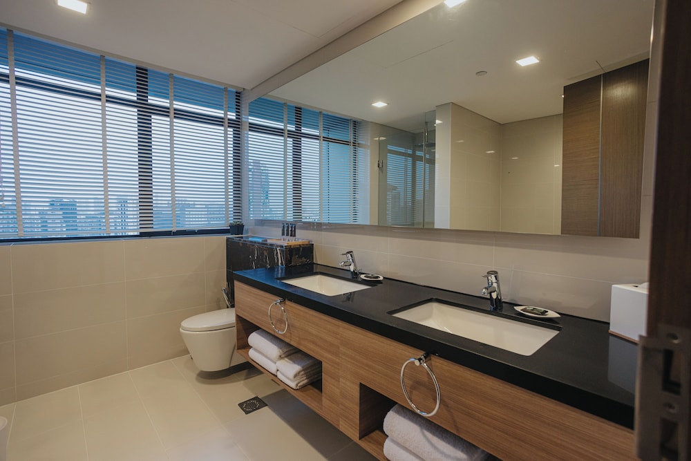 Apartamento de tres dormitorios del hotel Novotel Living Singapore Orchard. Foto 9
