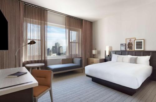 Executive con cama extragrande del hotel The Clift Royal Sonesta San Francisco. Foto 2