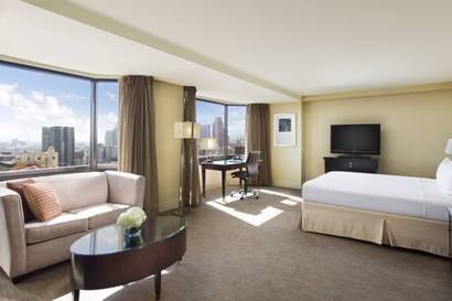 Suite Junior Deluxe con vistas - 1 cama extragrande del hotel Parc 55 San Francisco - A Hilton. Foto 2