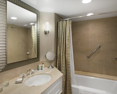 Habitación con vistas al perfil urbano - 2 camas dobles - Adaptada para personas con discapacidad auditiva del hotel Parc 55 San Francisco - A Hilton