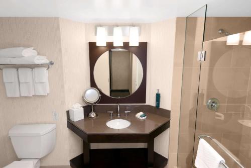 Suite Skyline - Con cama extragrande del hotel Parc 55 San Francisco - A Hilton. Foto 5