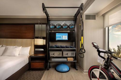 Habitación con vistas y cama extragrande del hotel Parc 55 San Francisco - A Hilton. Foto 5
