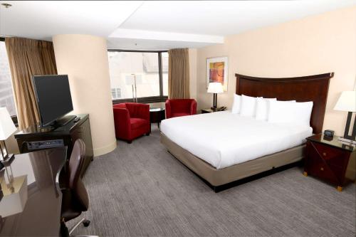 Habitación Esquinera con cama extragrande del hotel Parc 55 San Francisco - A Hilton. Foto 1