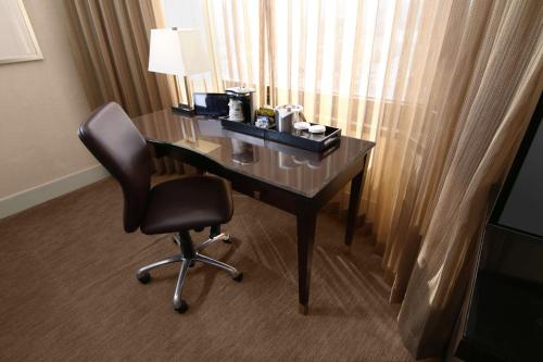 Suite Junior Deluxe del hotel Parc 55 San Francisco - A Hilton. Foto 2