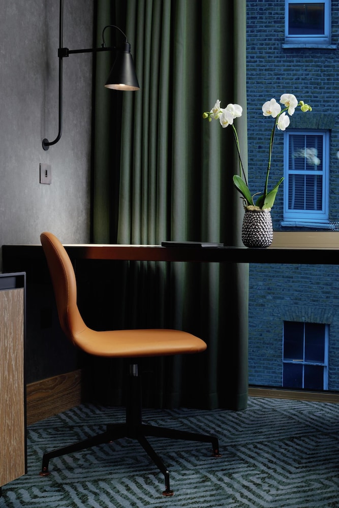 Habitación ejecutiva, 1 cama king - Acceso al salón del hotel Hilton London Bankside. Foto 1