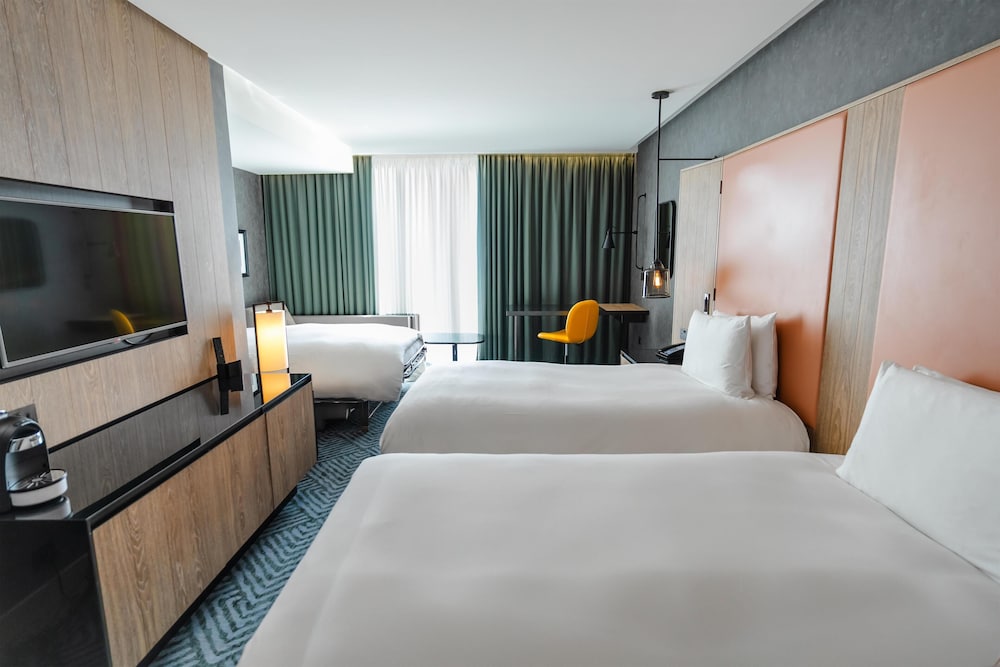 Habitación familiar Twin, 2 camas individuales del hotel Hilton London Bankside. Foto 4