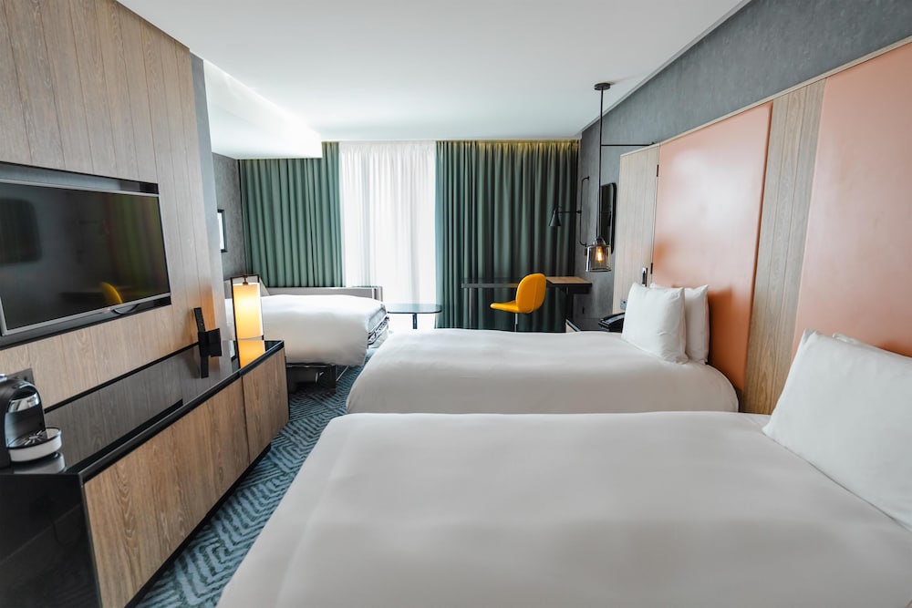 Habitación familiar Twin, 2 camas individuales del hotel Hilton London Bankside. Foto 7