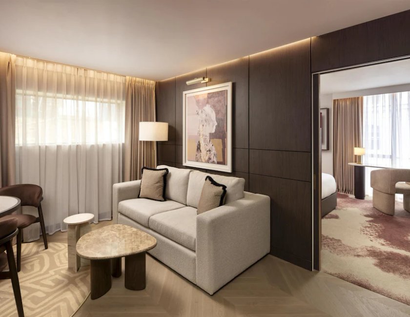 Suite Premier, 1 cama de matrimonio grande del hotel Hilton London Bankside. Foto 3