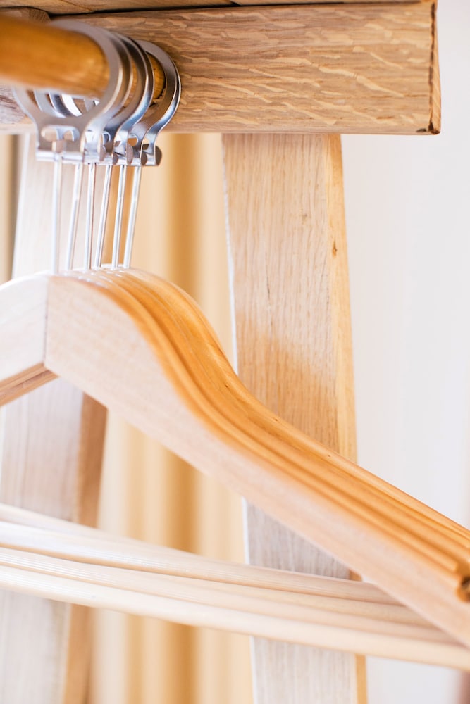 Habitación doble, sin ventanas del hotel The Corner London City. Foto 3