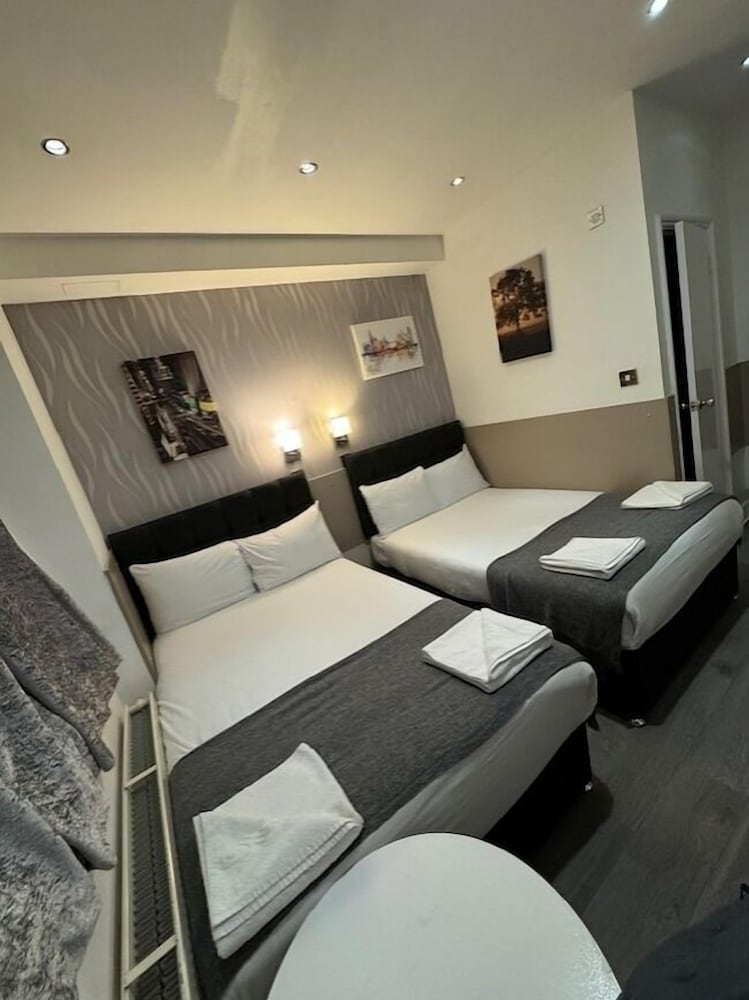 Habitación cuádruple del hotel Tony's House. Foto 5