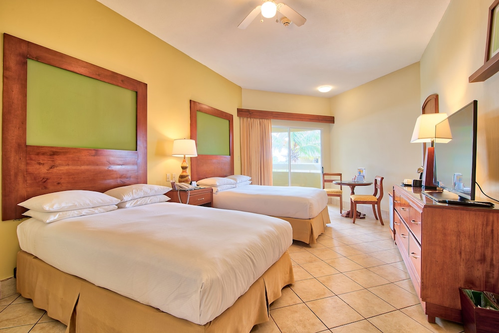 Ocean View 2 Double Beds del hotel Fiesta Resort Central Pacific - All Inclusive