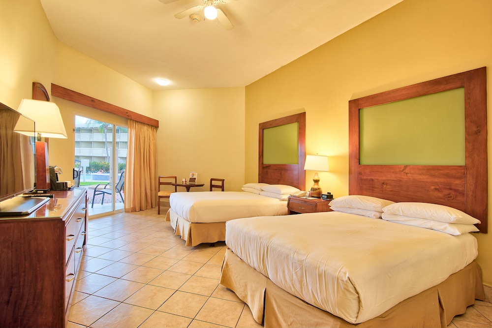 Accesibility Preference 2 Double Beds del hotel Fiesta Resort Central Pacific - All Inclusive