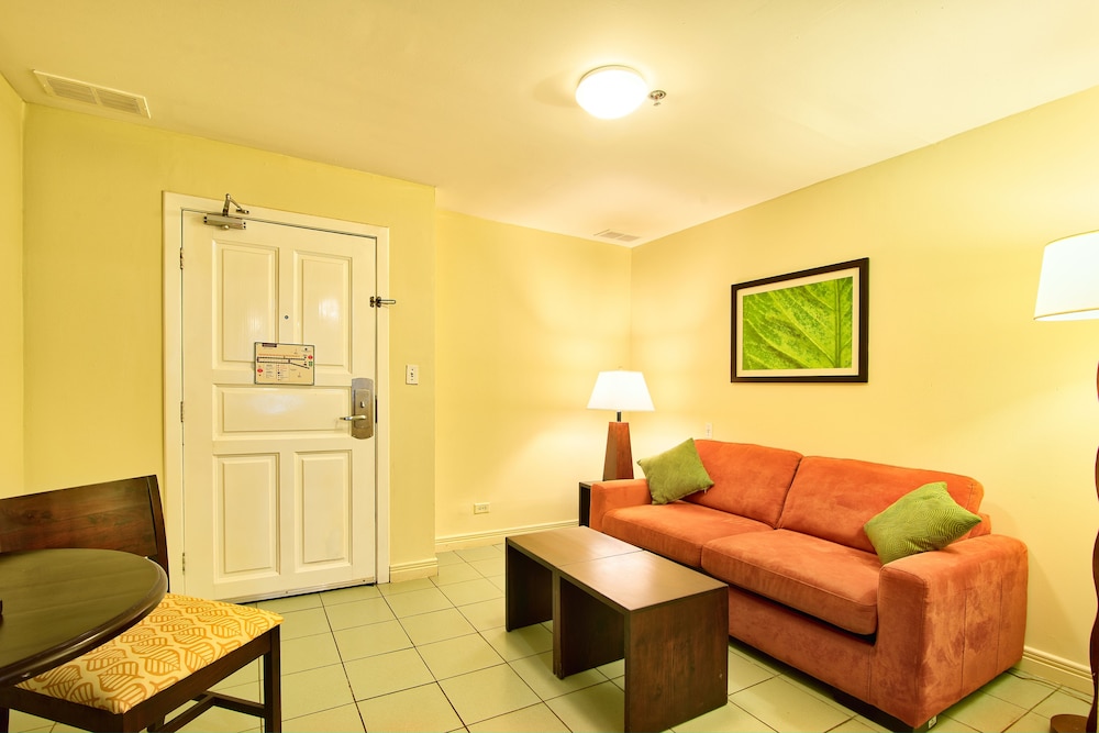 JR Suite Garden View del hotel Fiesta Resort Central Pacific - All Inclusive. Foto 1