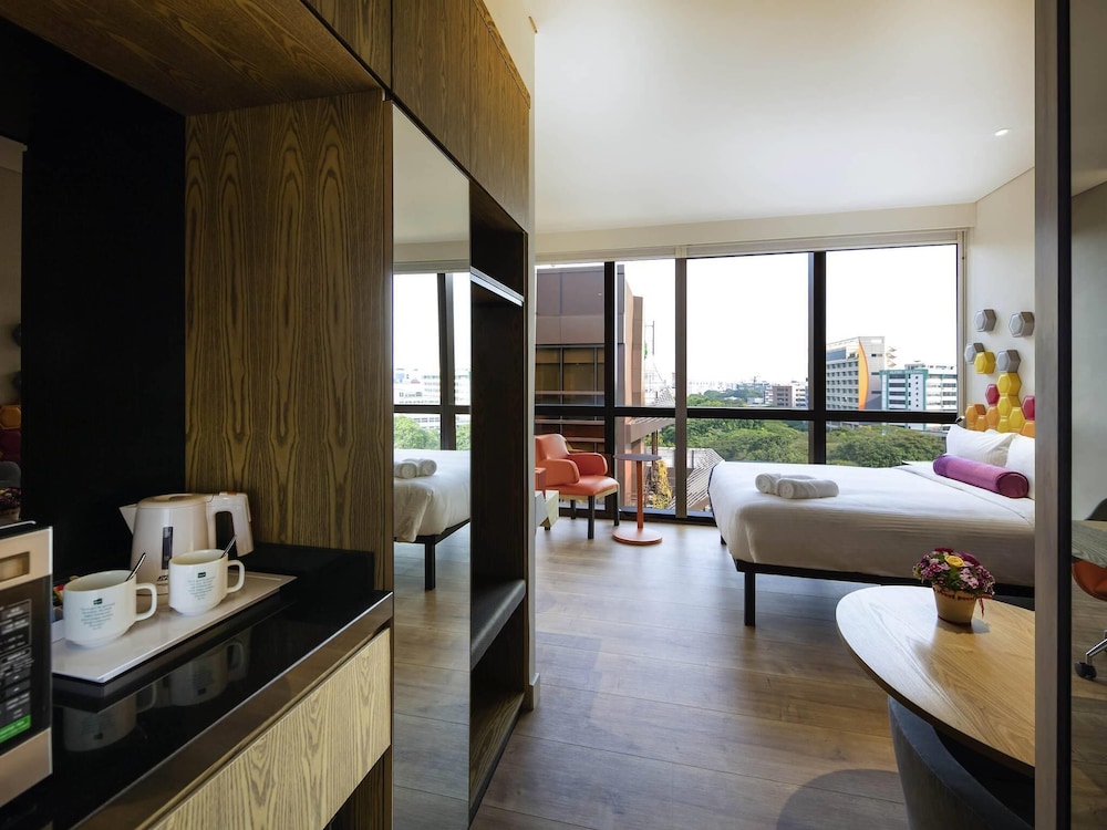 1 cama doble y 1 sofá - cama del hotel Ibis Styles Singapore On Macpherson