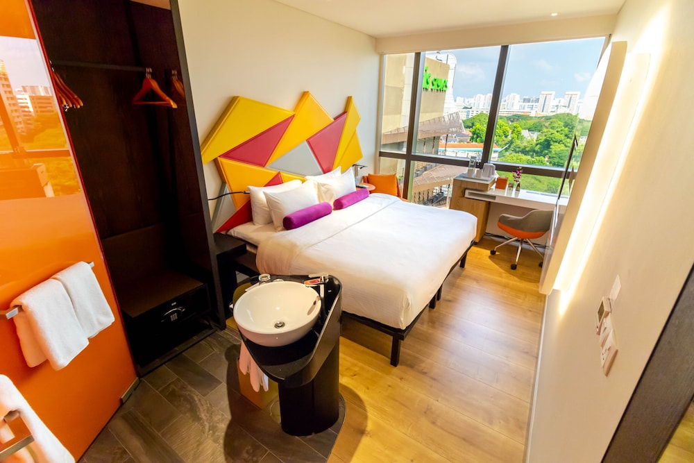 Habitación estándar Queen con vistas a la piscina del hotel Ibis Styles Singapore On Macpherson. Foto 4