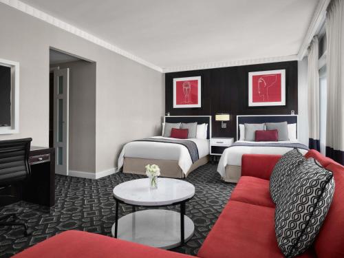 Habitación de lujo - 2 camas dobles del hotel Sofitel Washington Dc Lafayette Square. Foto 1
