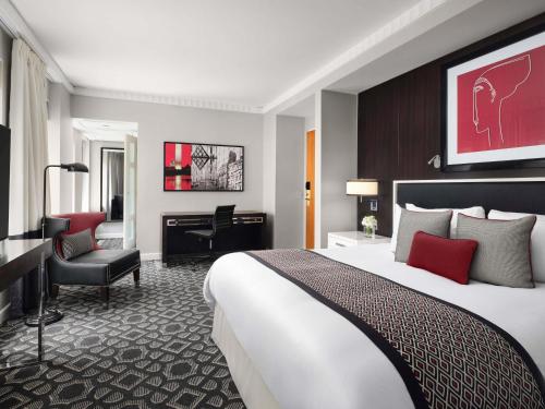 Habitación de lujo - 1 cama extragrande del hotel Sofitel Washington Dc Lafayette Square. Foto 1