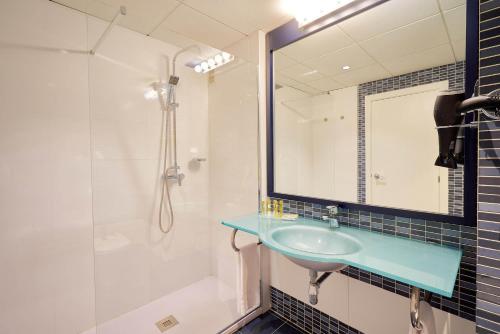 Habitación Doble Superior con terraza del hotel Eurostars Málaga. Foto 4