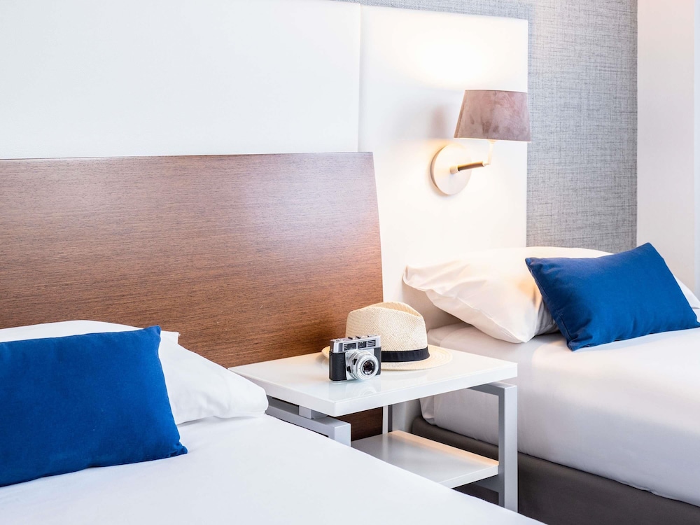 Habitación con 2 camas individuales, 2 camas individuales del hotel Ibis Styles A Coruña. Foto 6