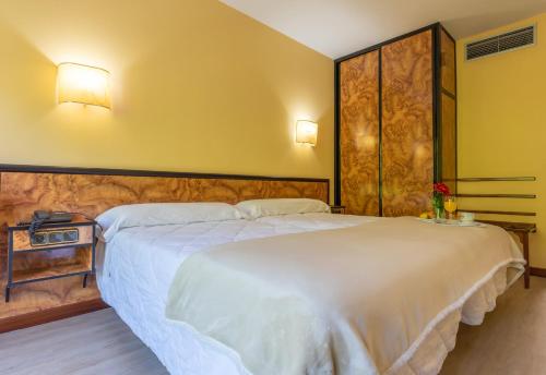 Habitación Individual del hotel Castro. Foto 1