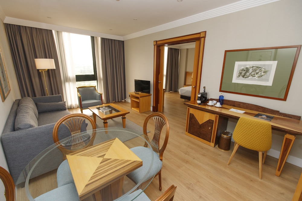 Suite del hotel Oca Puerta Del Camino. Foto 4