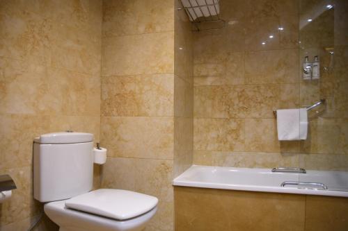 Habitación Superior del hotel Sercotel Palacio De Tudemir. Foto 5