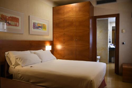 Habitación Individual del hotel Sercotel Palacio De Tudemir. Foto 4