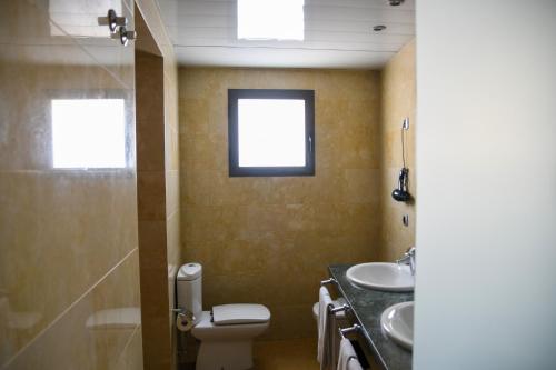 Habitación Familiar del hotel Sercotel Palacio De Tudemir. Foto 4