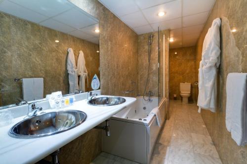 Suite Junior del hotel Oca Villa De Avilés. Foto 3
