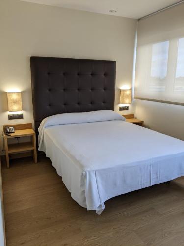 Habitación Superior - 1 cama grande del hotel Arias Aeropuerto