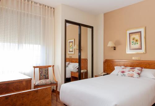 Habitación Individual del hotel Don Carmelo. Foto 2