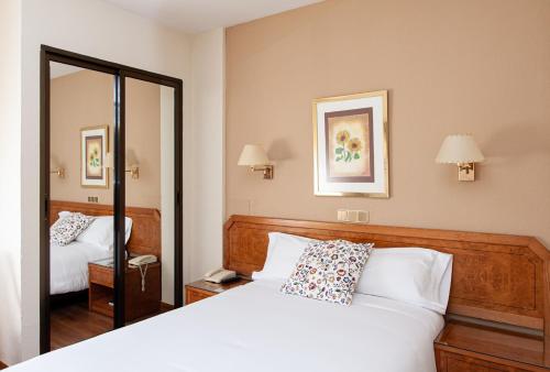 Habitación Individual del hotel Don Carmelo. Foto 3