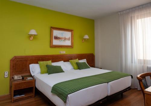 Habitación Doble Económica del hotel Don Carmelo. Foto 1