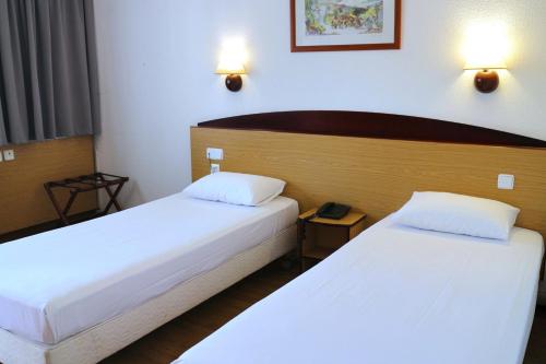 Habitación Doble - 2 camas del hotel Travelodge Barcelona del Vallés. Foto 2
