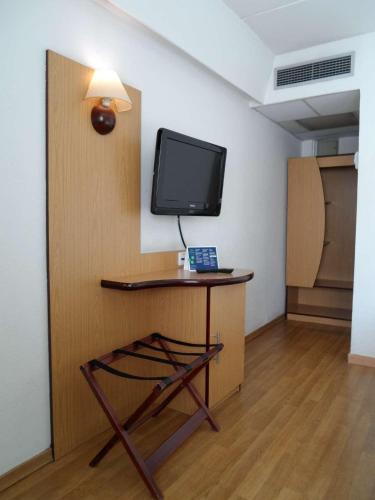 Habitación Doble - 2 camas del hotel Travelodge Barcelona del Vallés. Foto 6