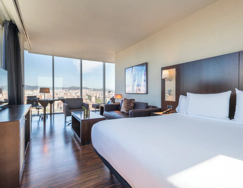 Suite del hotel Leonardo Royal Barcelona Forum. Foto 7