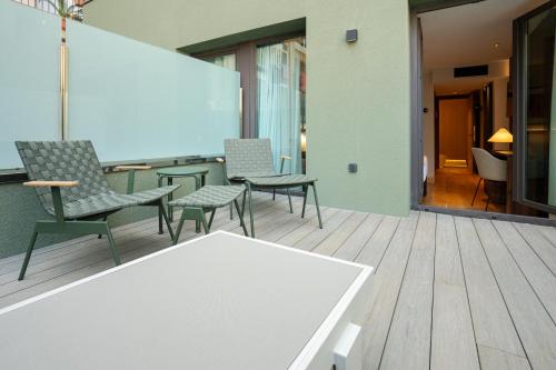 Habitación Doble con Terraza del hotel Zenit Conde De Borrell. Foto 3