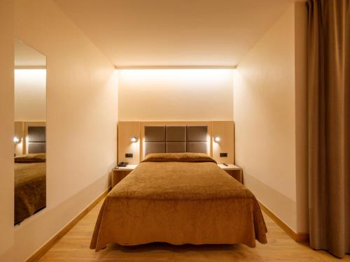 Habitación Doble - 1 o 2 camas del hotel Barcelona House. Foto 8