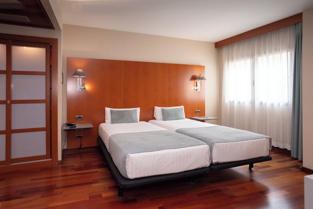 Habitación con 1 cama doble o 2 individuales del hotel Ciutat Martorell