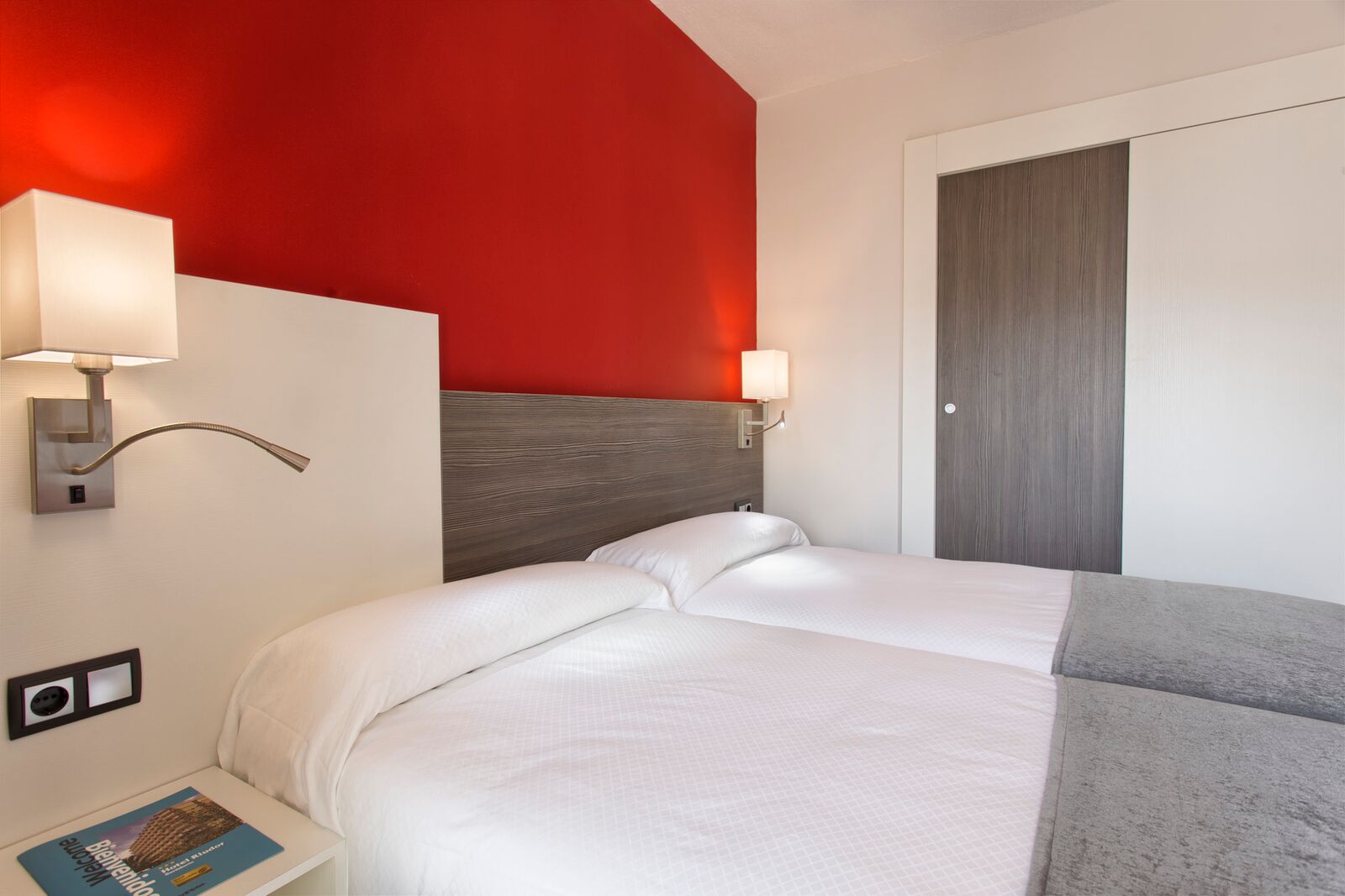 Habitación doble del hotel Medplaya Hotel Riudor. Foto 1