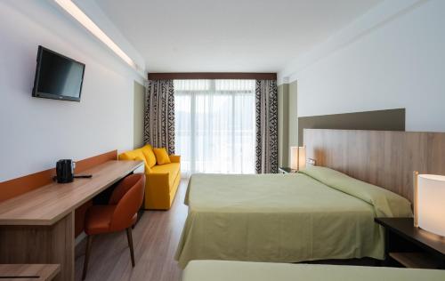 Habitación Familiar del hotel Medplaya Hotel Flamingo Oasis. Foto 4
