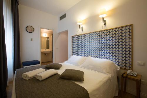 Habitación Doble Confort del hotel Floris. Foto 5