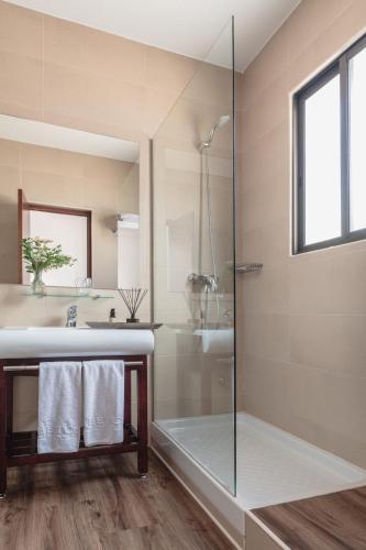 Habitación Familiar Cuádruple del hotel DWO Finca Los Abetos. Foto 2