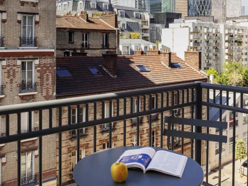 Estudio con balcón del hotel Aparthotel Adagio Access La Défense Puteaux. Foto 15