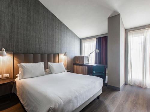 Habitación Clásica del hotel Mercure Firenze Centro. Foto 1