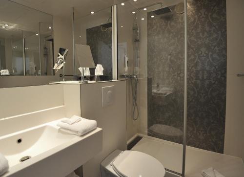 Habitación Doble Superior del hotel Mercure Paris Opéra Faubourg Montmartre. Foto 3